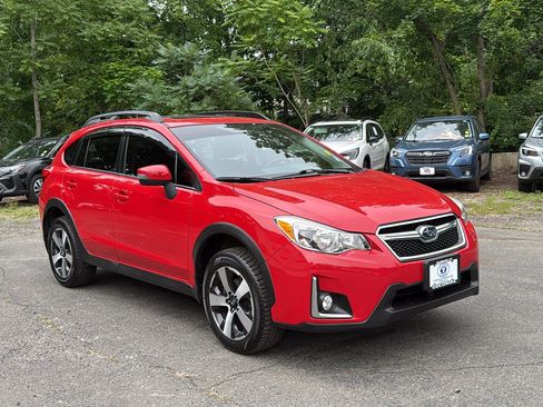 Used 2017 Subaru Crosstrek 2.0i Premium w/ Special Edition AWD/4WD image 3