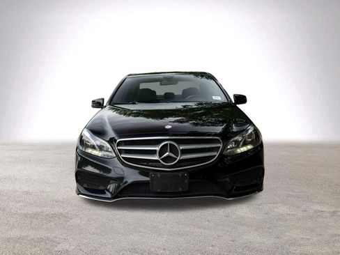 Used 2015 Mercedes-Benz E 350 4MATIC Sedan image 3