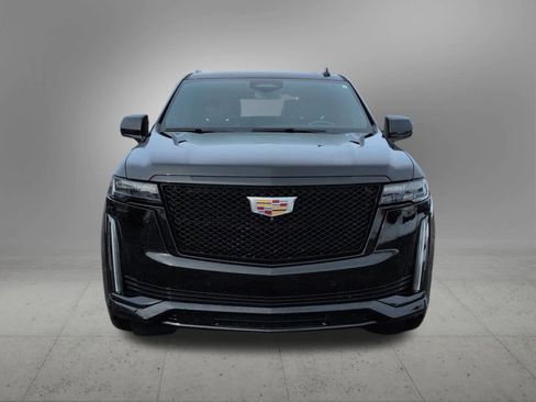 Used 2021 Cadillac Escalade Sport w/ Driver Assist Tech Package image 9