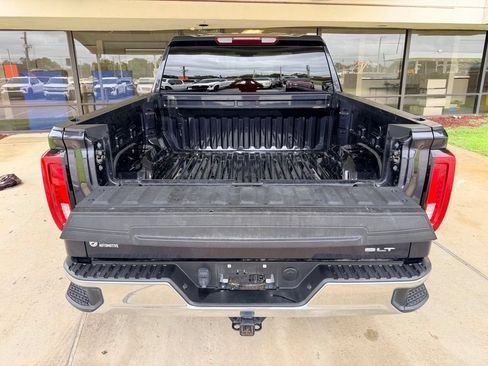 Used 2025 GMC Sierra 1500 SLT RWD image 31