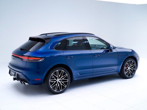 Used 2022 Porsche Macan S image 9