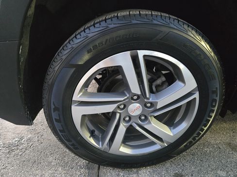 Used 2020 GMC Terrain SLT image 30