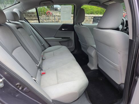 Used 2015 Honda Accord LX image 17