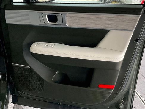 Used 2025 Hyundai Santa Fe Calligraphy image 23