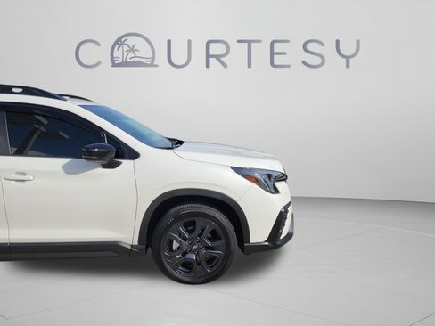 Used 2025 Subaru Ascent Onyx Edition AWD/4WD image 33