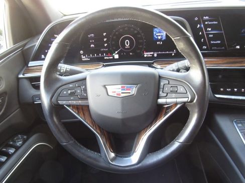 Used 2021 Cadillac Escalade ESV Premium Luxury w/ LPO, Radiant Package AWD/4WD image 27