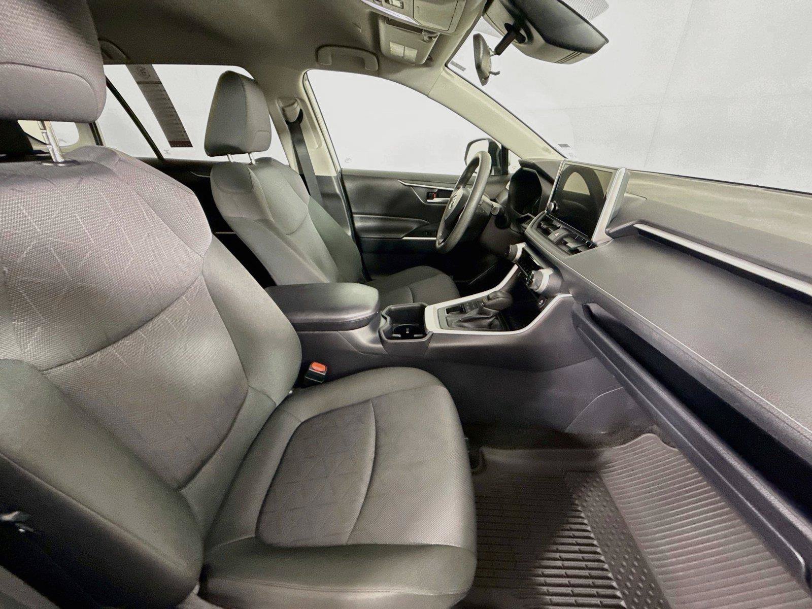 Certified 2025 Toyota RAV4 XLE AWD/4WD image 42