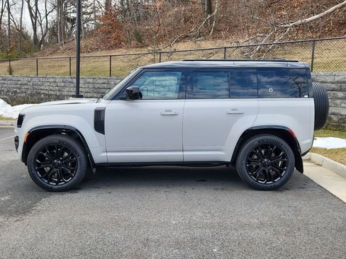 New 2026 Land Rover Defender 110 OCTA AWD/4WD image 6