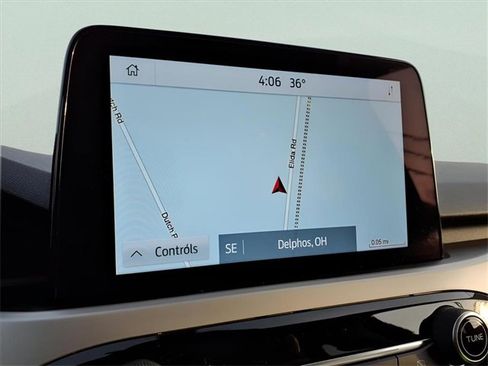 Used 2020 Ford Escape SE image 18