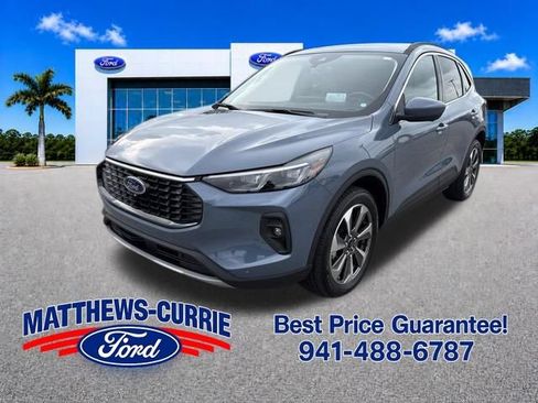 Certified 2025 Ford Escape Platinum w/ Premium Technology Package AWD/4WD image 7
