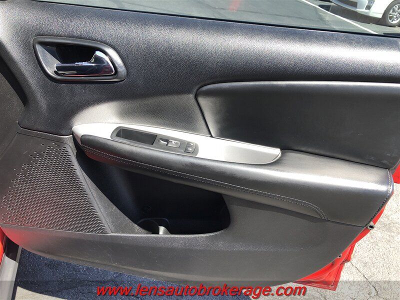 Used 2016 Dodge Journey SE w/ Flexible Seating Group FWD image 22