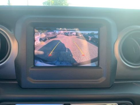 Used 2022 Jeep Wrangler Unlimited Sport AWD/4WD image 33