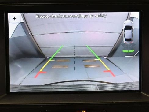 Used 2019 Ford Expedition XLT w/ Equipment Group 202A RWD image 26