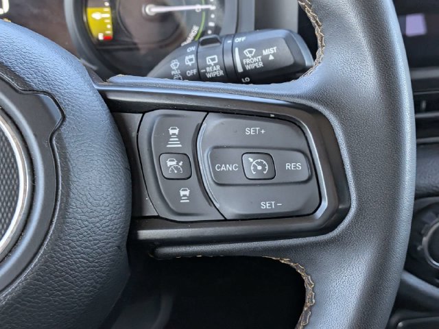 Used 2024 Jeep Wrangler Unlimited AWD/4WD image 20