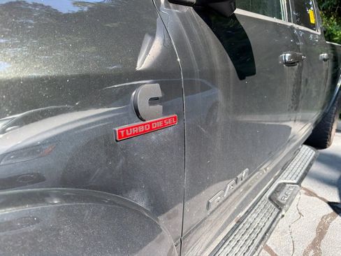 Used 2022 RAM 2500 Laramie AWD/4WD image 5