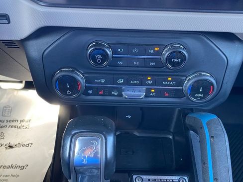 Used 2022 Ford Bronco Wildtrak AWD/4WD image 25