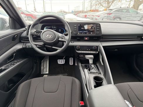 New 2026 Hyundai Elantra Sport image 17