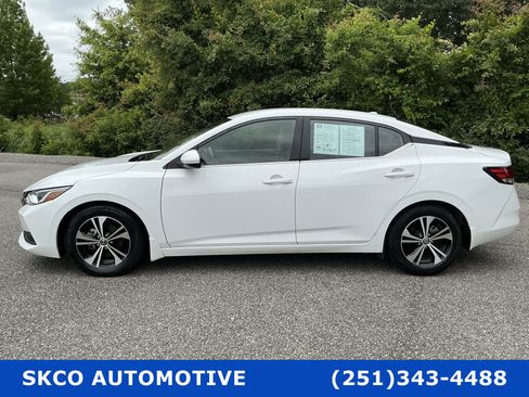 Used 2021 Nissan Sentra SV FWD image 3