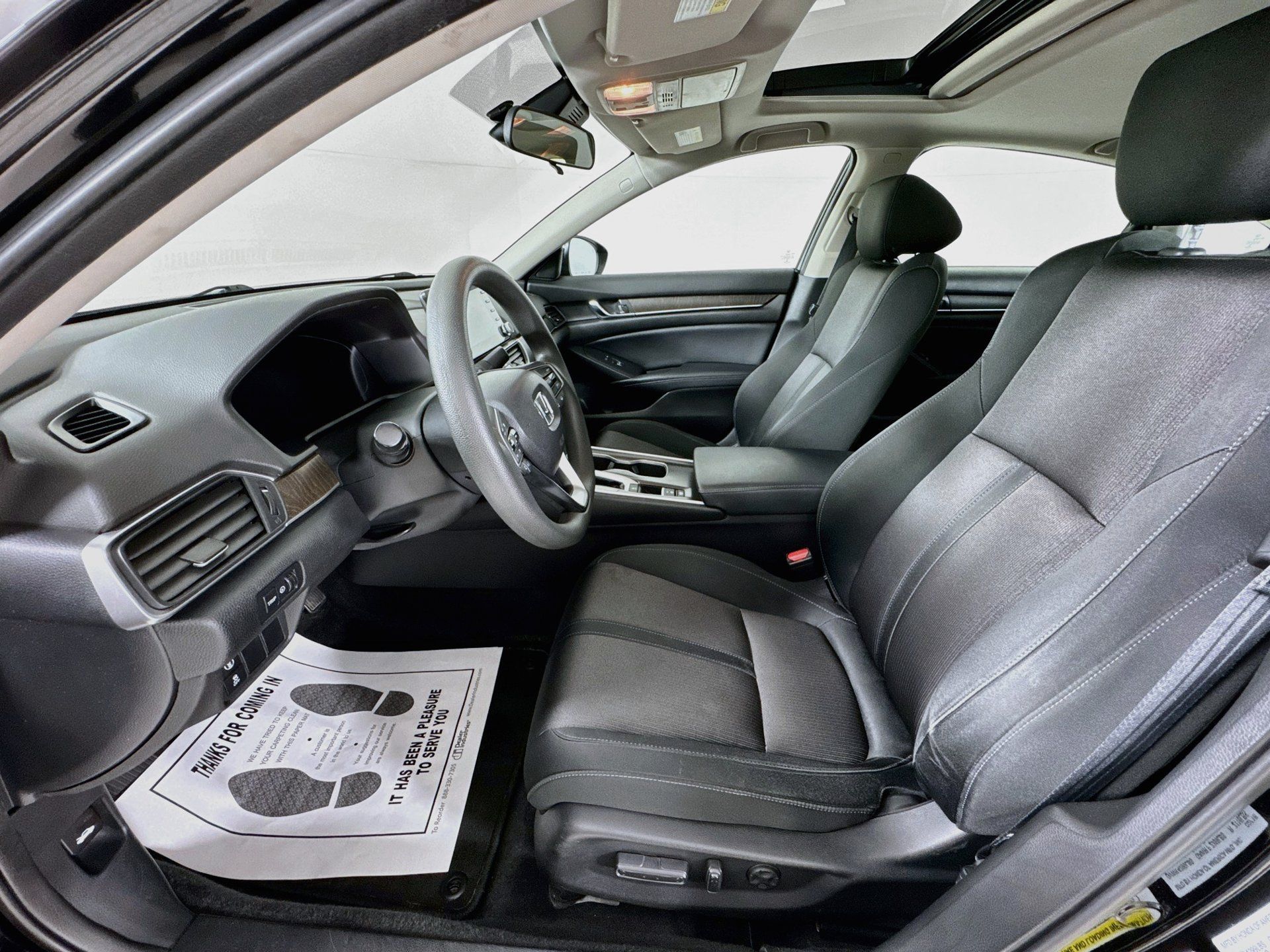 Used 2018 Honda Accord EX image 22