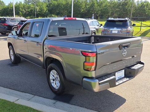 Used 2024 Nissan Frontier SV AWD/4WD image 10
