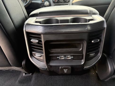 Used 2024 RAM 1500 Laramie AWD/4WD image 18
