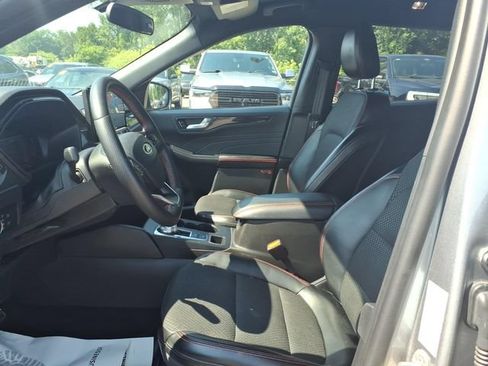 Certified 2024 Ford Escape ST-Line Select w/ Tech Pack #1 AWD/4WD image 12