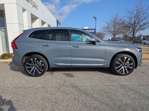 Certified 2023 Volvo XC60 T8 Ultimate w/ Climate Package image 3