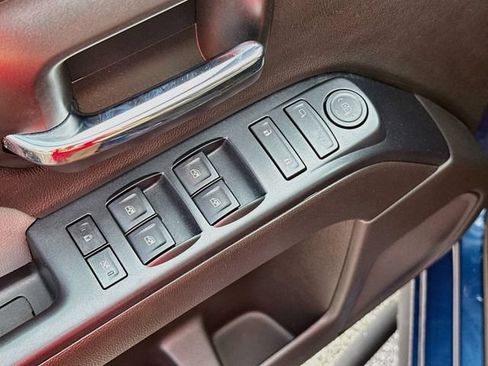 Used 2017 GMC Sierra 1500 4x4 Double Cab w/ Elevation Edition image 17