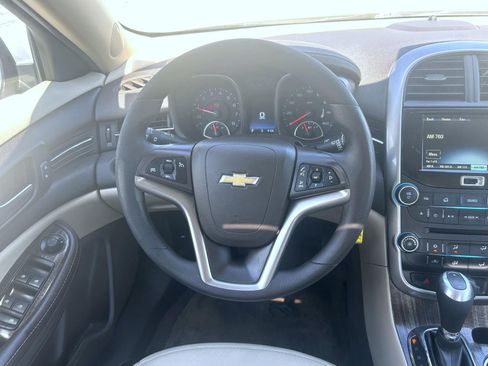 Used 2015 Chevrolet Malibu LT FWD image 11