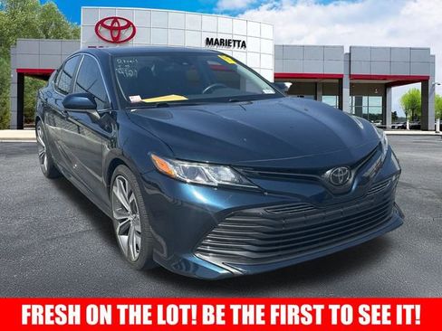 Used 2019 Toyota Camry LE image 1