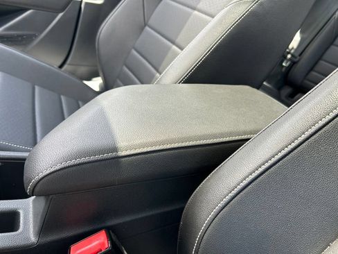 Used 2023 Volkswagen Jetta SE w/ Panoramic Sunroof Package FWD image 39