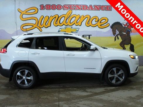 Used 2019 Jeep Cherokee Limited w/ Luxury Group image 1