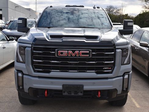 Used 2024 GMC Sierra 2500 AT4 w/ AT4 Premium Plus Package image 3