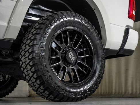 Used 2023 RAM 2500 Limited AWD/4WD image 59