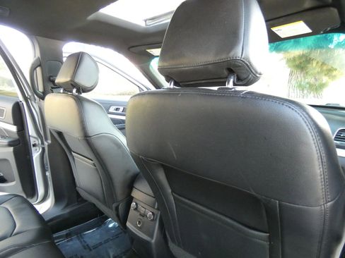 Used 2017 Ford Explorer XLT w/ Equipment Group 202A image 36