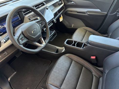New 2027 Chevrolet Bolt RS w/ Technology Package FWD image 9