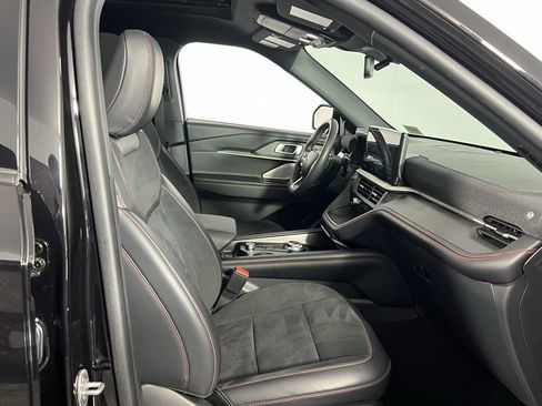 Used 2025 Ford Explorer ST w/ Sun And Sound Package image 33