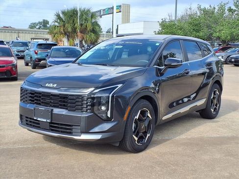 Used 2026 Kia Sportage EX image 3