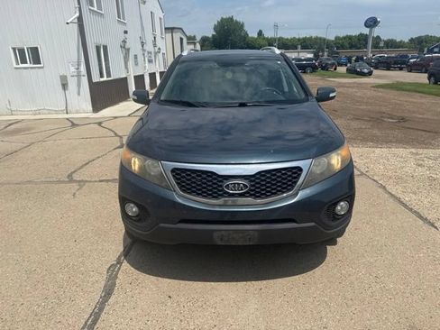 Used 2011 Kia Sorento LX w/ Convenience Pkg AWD/4WD image 4