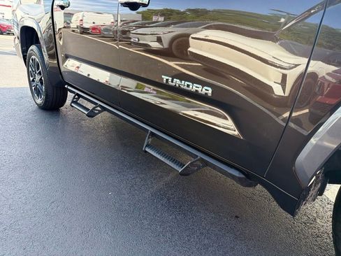 Used 2023 Toyota Tundra Limited AWD/4WD image 4
