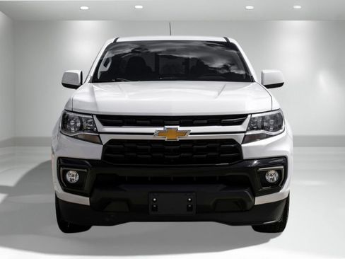 Used 2022 Chevrolet Colorado LT w/ LT Convenience Package image 4