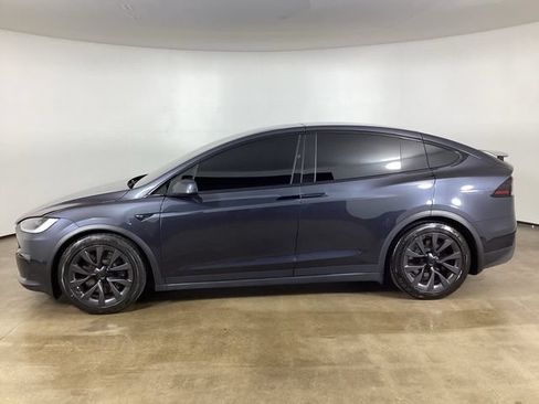 Used 2024 Tesla Model X AWD/4WD image 16