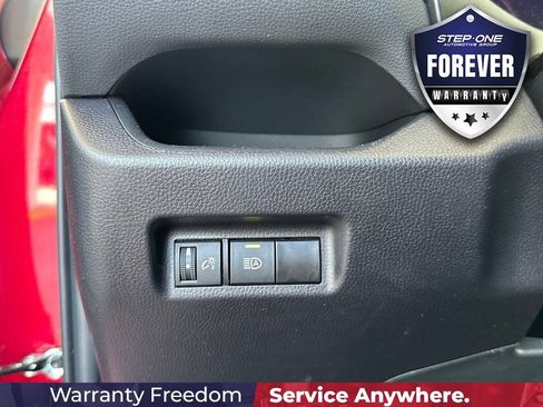 Used 2025 Toyota RAV4 XLE FWD image 19