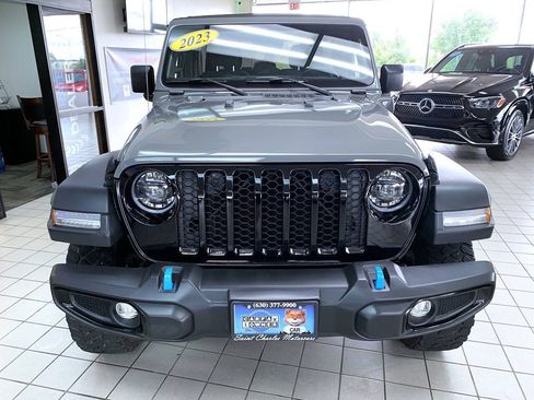 Used 2023 Jeep Wrangler Unlimited w/ Cold Weather Group AWD/4WD image 4