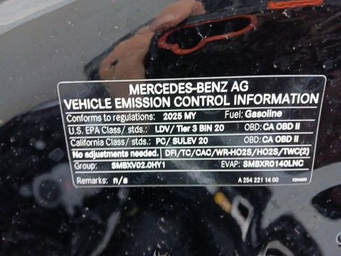 Used 2025 Mercedes-Benz C 300 4MATIC Sedan image 61