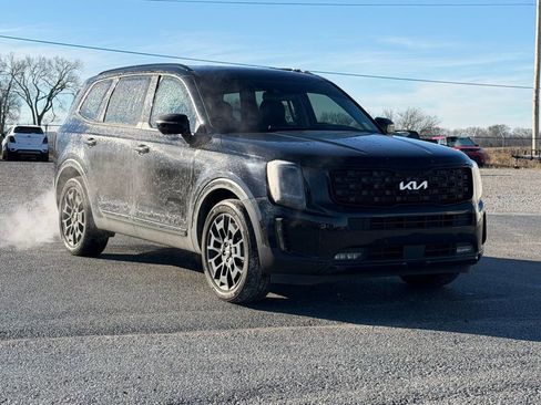 Used 2022 Kia Telluride SX w/ SX Prestige Package image 2
