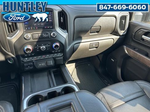 Used 2021 GMC Sierra 3500 Denali w/ Denali Black Diamond Edition image 12