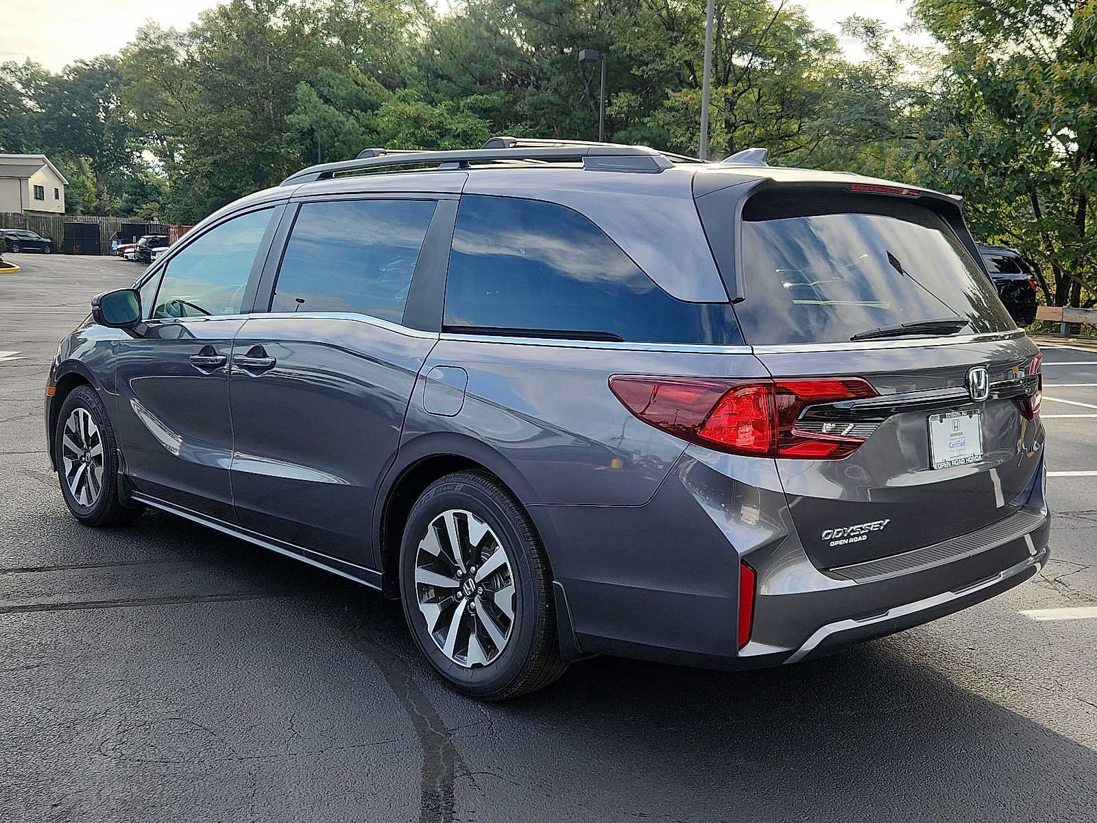 Used 2026 Honda Odyssey EX-L image 4