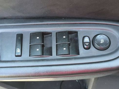 Used 2015 Chevrolet Traverse LT AWD/4WD image 25