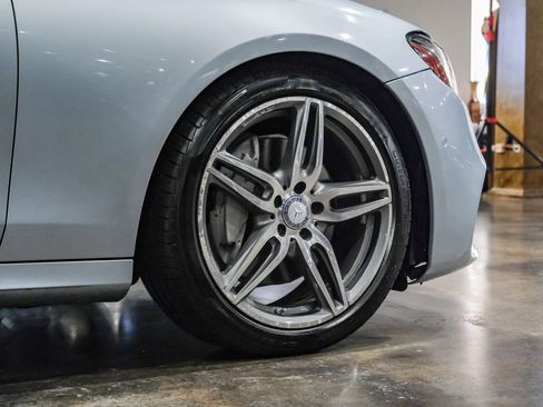 Used 2017 Mercedes-Benz E 300 image 58